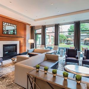Courtyard By Marriott Boston Brookline